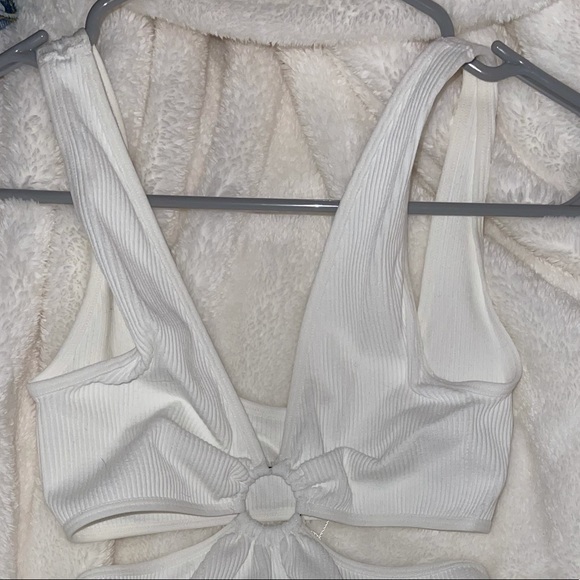 Only tried on // never worn. - Picture 3 of 3